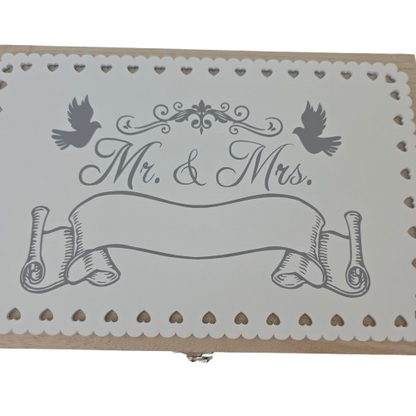 Briefbox Holz – „Hochzeitspost“ Kartenbox mit Einwurfschlitz