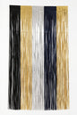 Metallischer Lametta-Vorhang – Party-Hintergrund in Gold, Silber, Schwarz & Dunkelblau