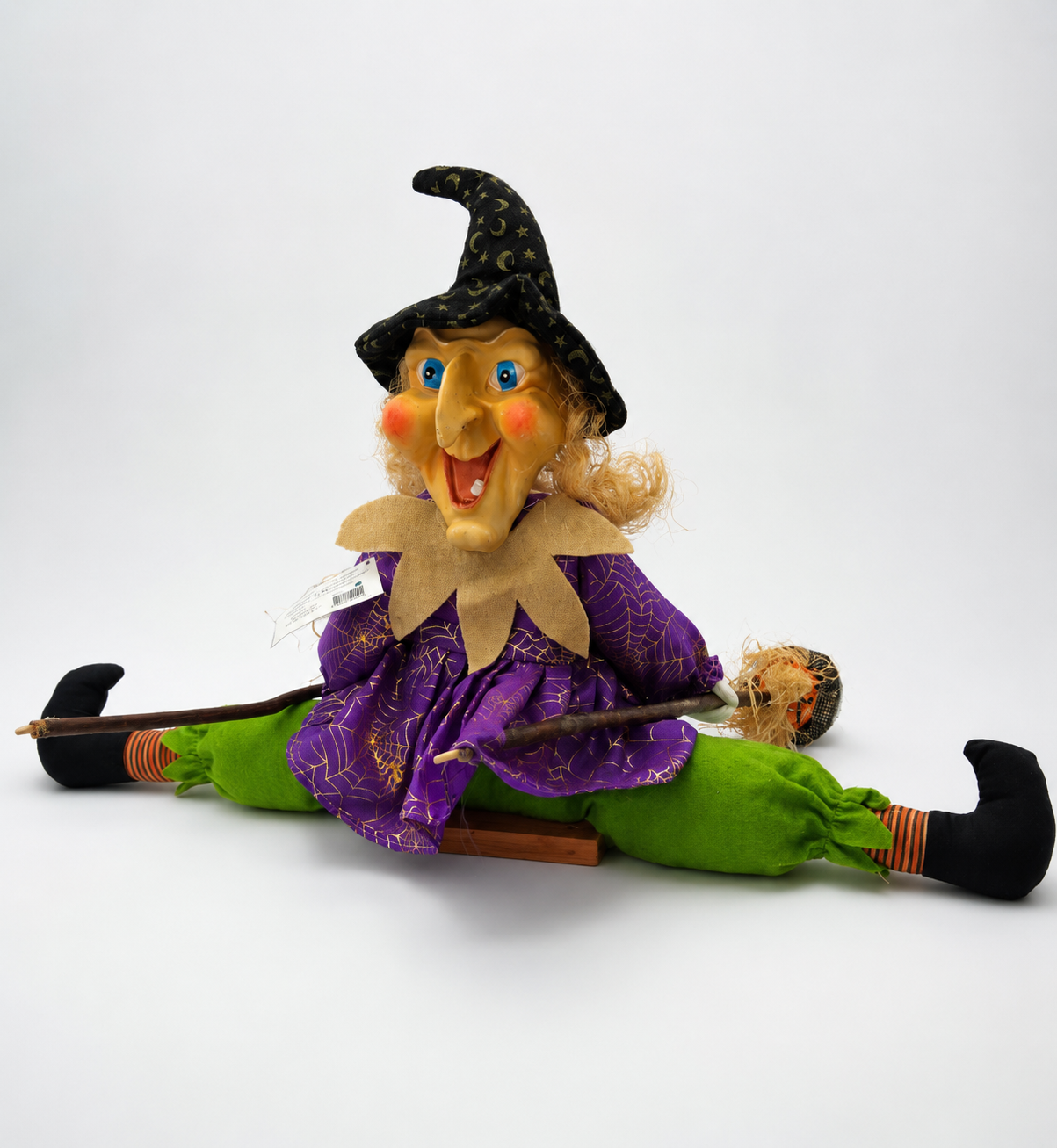 Halloween Hexenfigur mit Sound & Besen - 40 cm