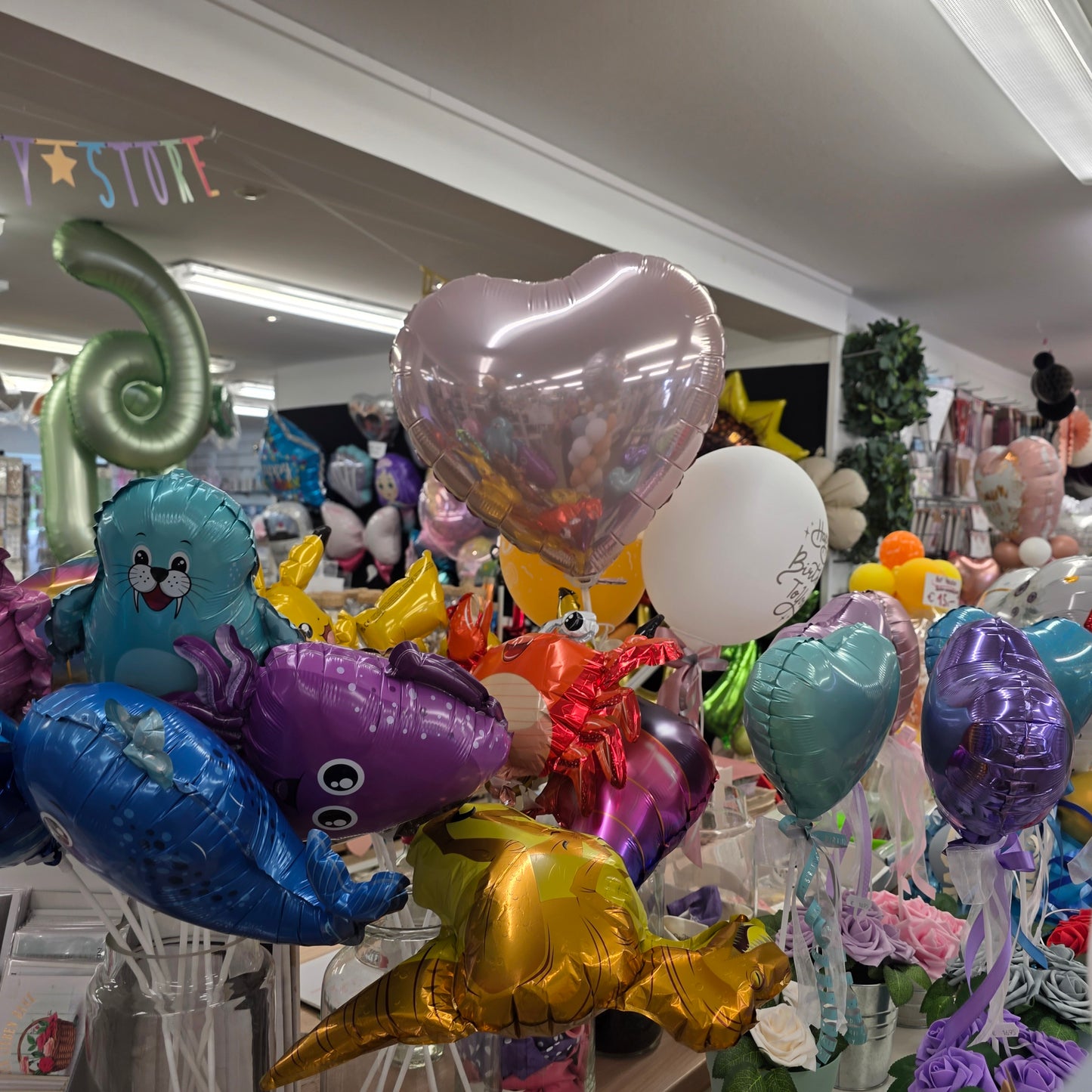 Herzförmige Folienballon verschiedene Farben , 45cm, Heliumgeeignet